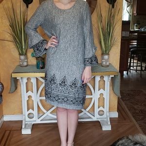 Gray Mid Dress Lightweight with 3/4 ruffle sleeve